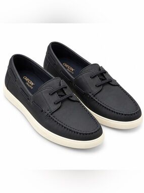 Geox Respira Navy Leather Boat Shoes — Men’s 9 / EU 42